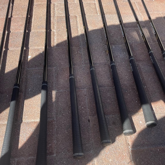 Turbo Power X6 Iron Set 9 Pc Set In Right Handed 
Graphite shafts - Picture 5 of 13